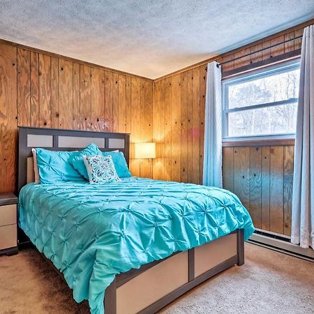 Вилла Quiet Poconos Getaway 23 Mi To Camelback Mountain Albrightsville Экстерьер фото